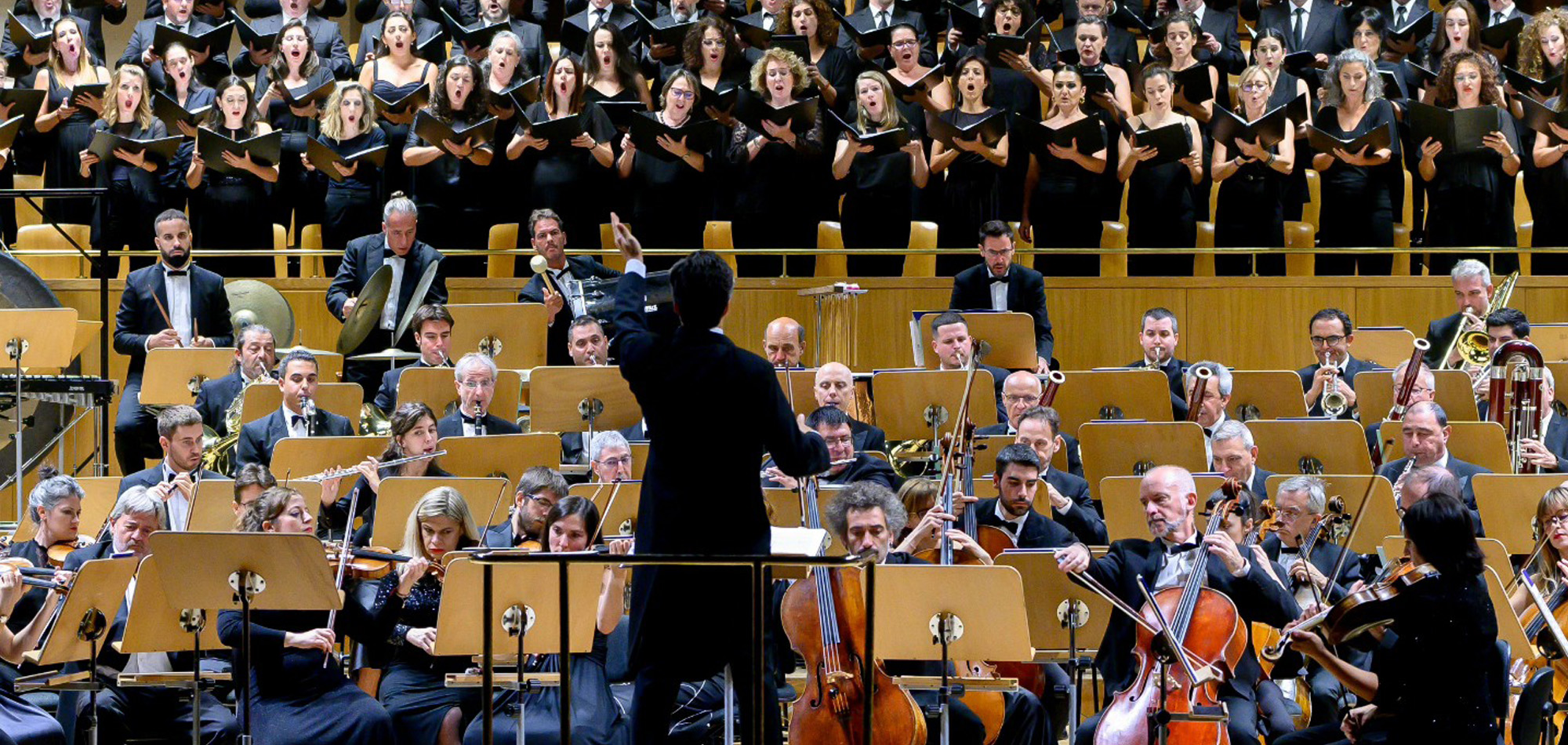 DAVID AFKHAM DIRIGE LA VERSIÓN EN CONCIERTO DEL TERCER ACTO DE LA ÓPERA PARSIFAL DE WAGNER CON LA ORQUESTA Y CORO NACIONALES DE ESPAÑA