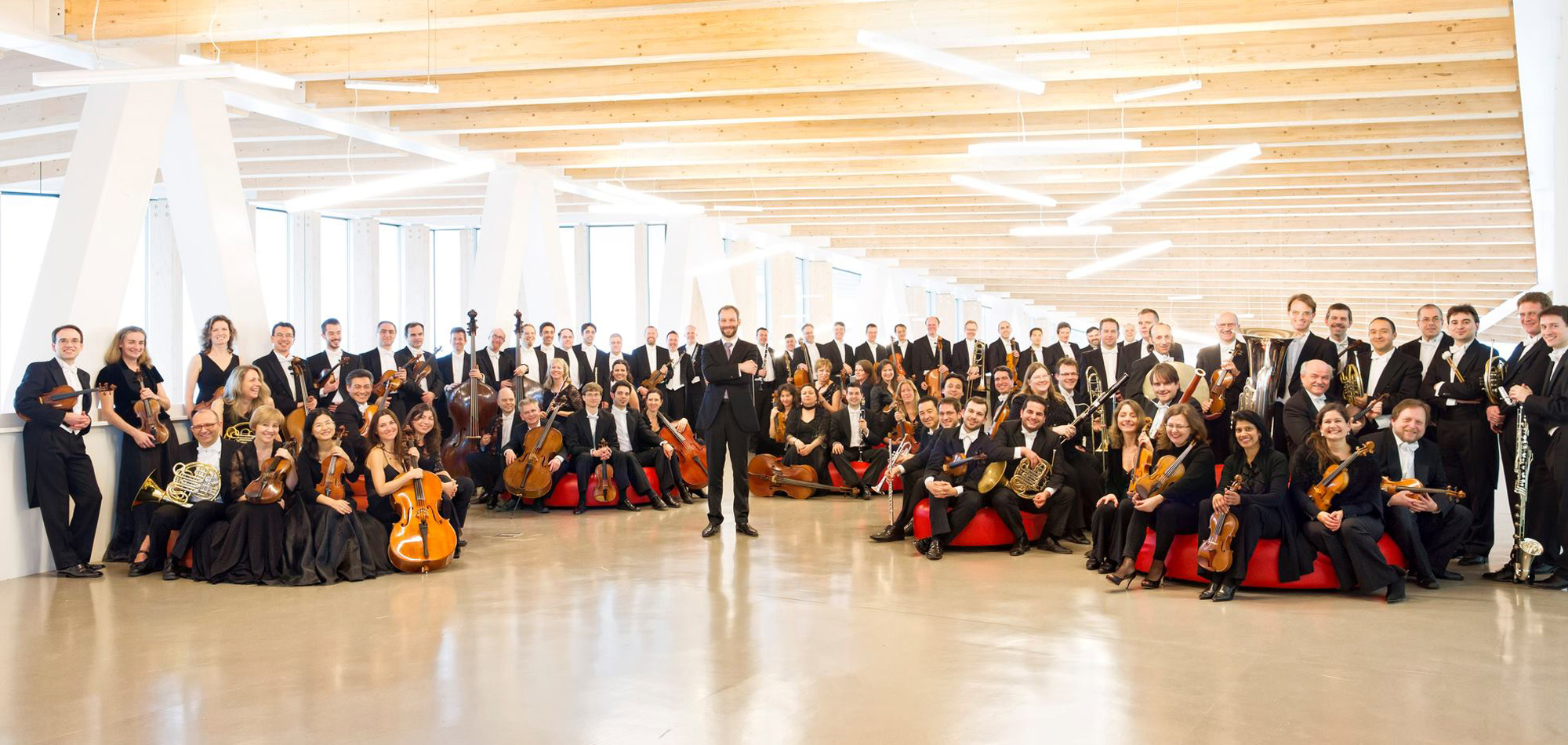 La Orquesta Sinfónica de Galicia, dirigida por su titular Dima Slobodeniouk, invitada en la temporada OCNE los días 4, 5 y 6 de marzo